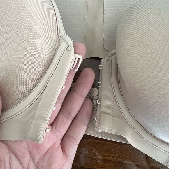 Bali One Smooth U® Posture Boost with EverSmooth™ Back Underwire Bra DF3450 36DD - Picture 3 of 10